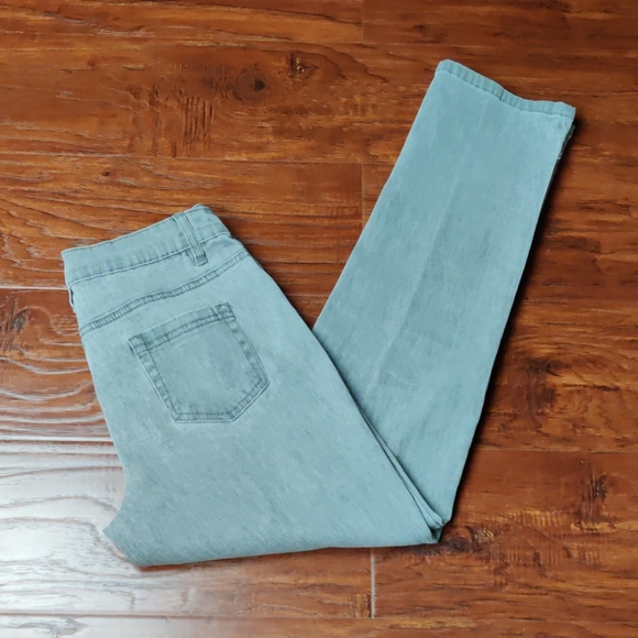 DG2 By Diane Gilman Skinny Gray Jeans - Picture 3 of 6